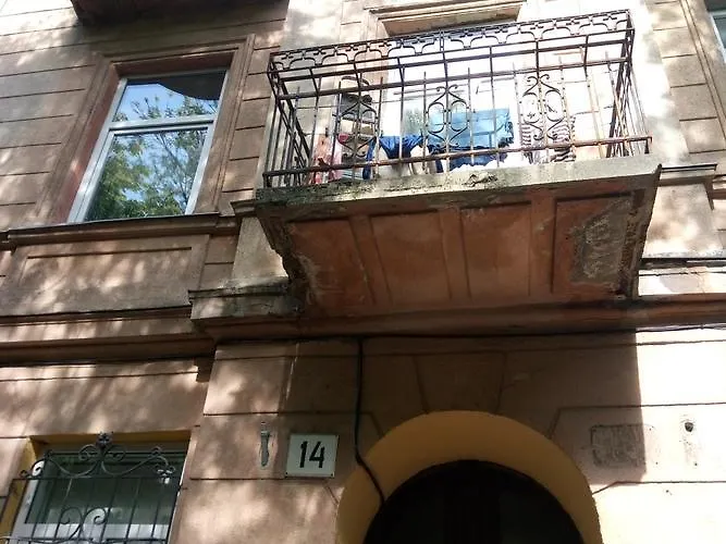 On Yaroslava Mudrogo 14