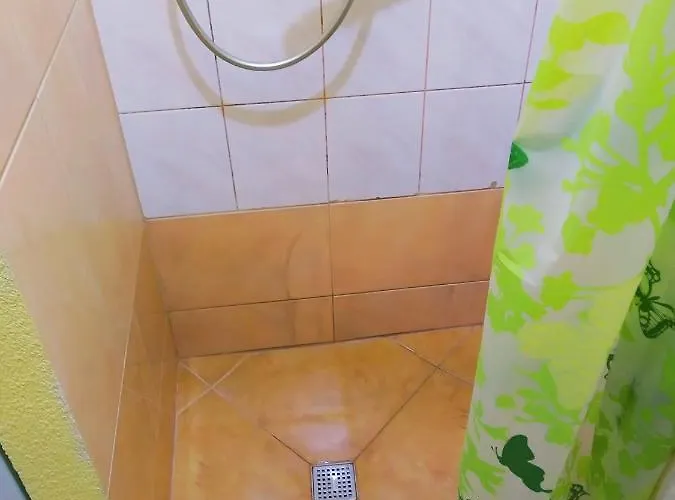 On Yaroslava Mudrogo 14 *