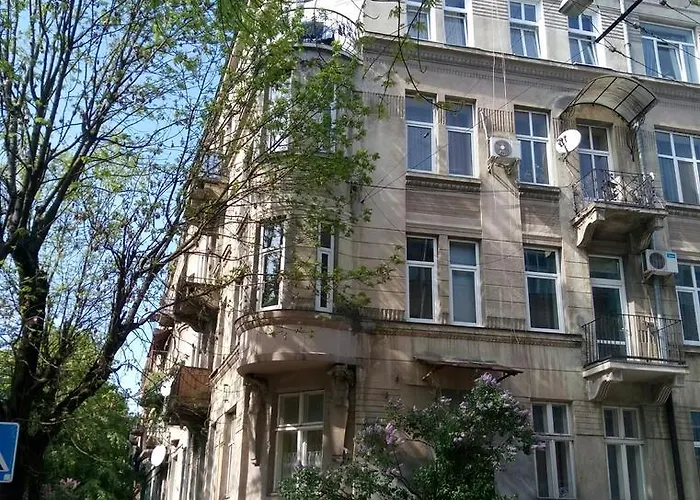 On Yaroslava Mudrogo 14 Apartment