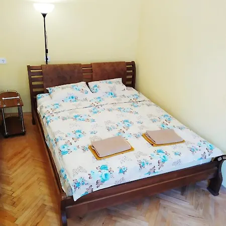 On Yaroslava Mudrogo 14 리비프