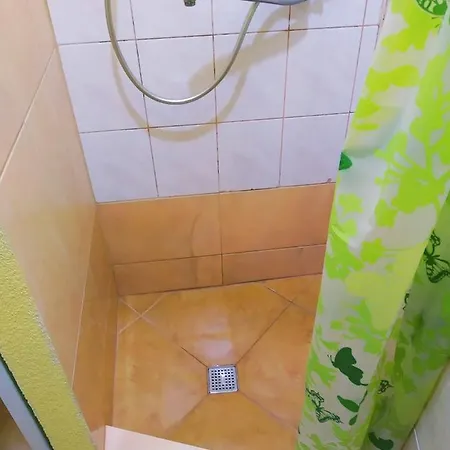 On Yaroslava Mudrogo 14 *