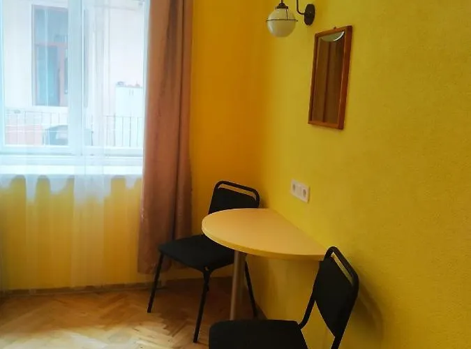 On Yaroslava Mudrogo 14 *